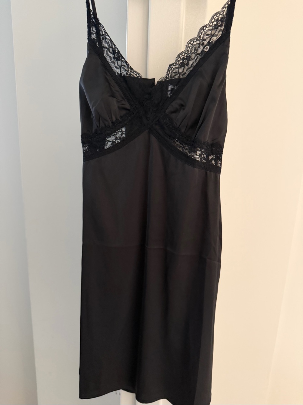 superdown Black Lace-Trim Slip Dress